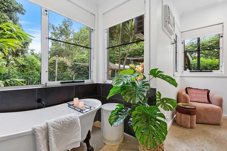 Hideout Machans -Pool BBQ Beach and Pet friendly House in Cairns