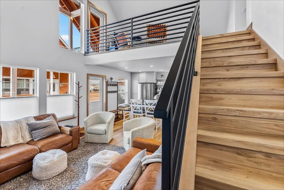 Comfy close to Lake Pend Oreille Schweitzer House in Dover