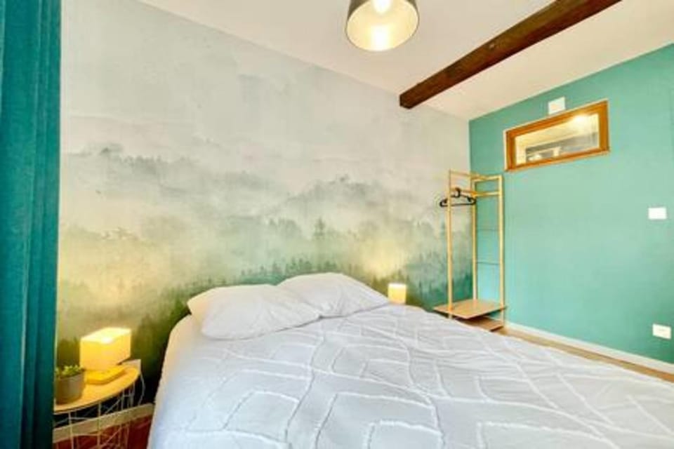 The Terrace - Near Downtown - BBQ Apartment in Saint-Nazaire