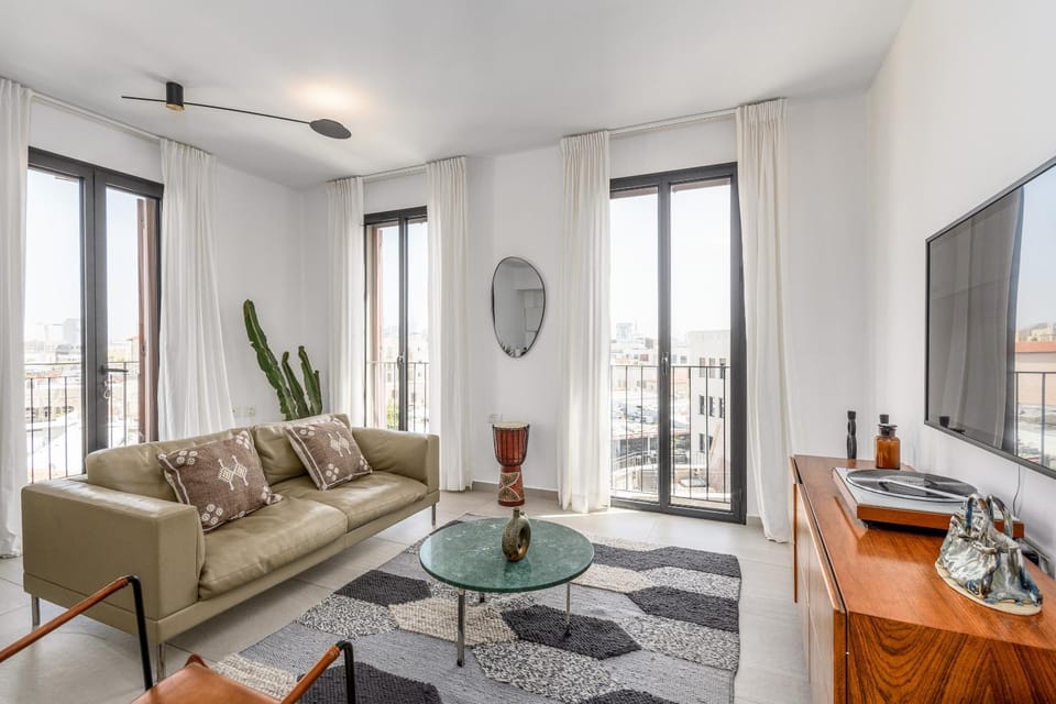 Trendy vintage by SEA U TLV Apartment in Tel Aviv-Yafo