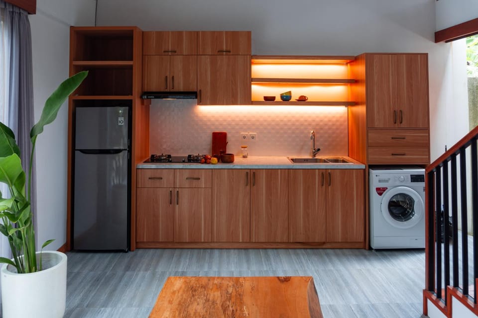 Kitchen or kitchenette, washing machine, kitchen