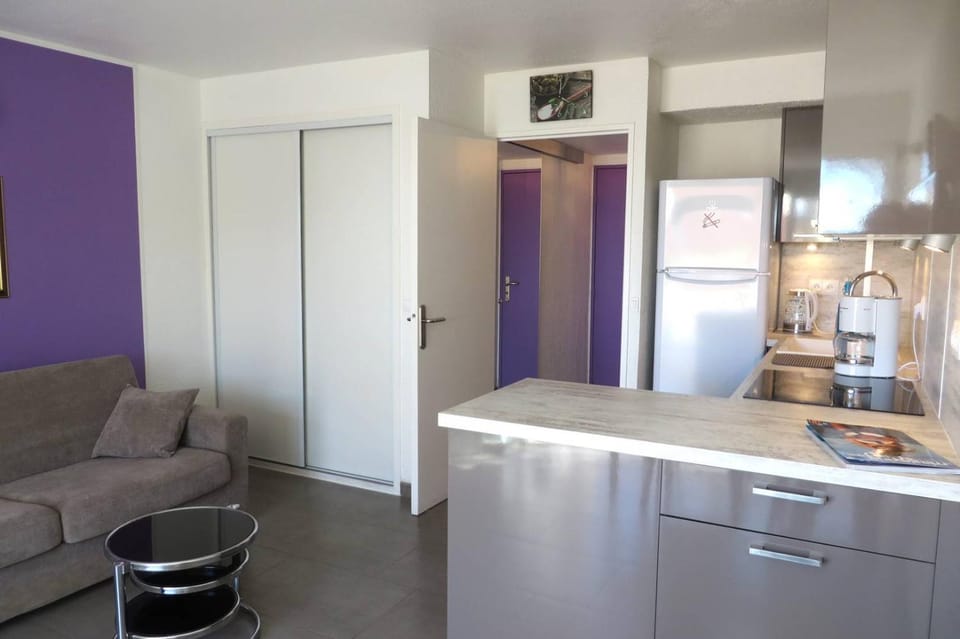 AGREABLE ET SPACIEUX APPARTEMENT AVEC TERRASSE Apartment in Agde