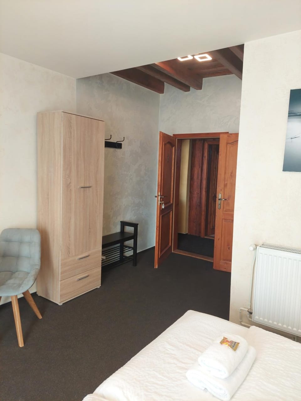 Photo of the whole room, wardrobe