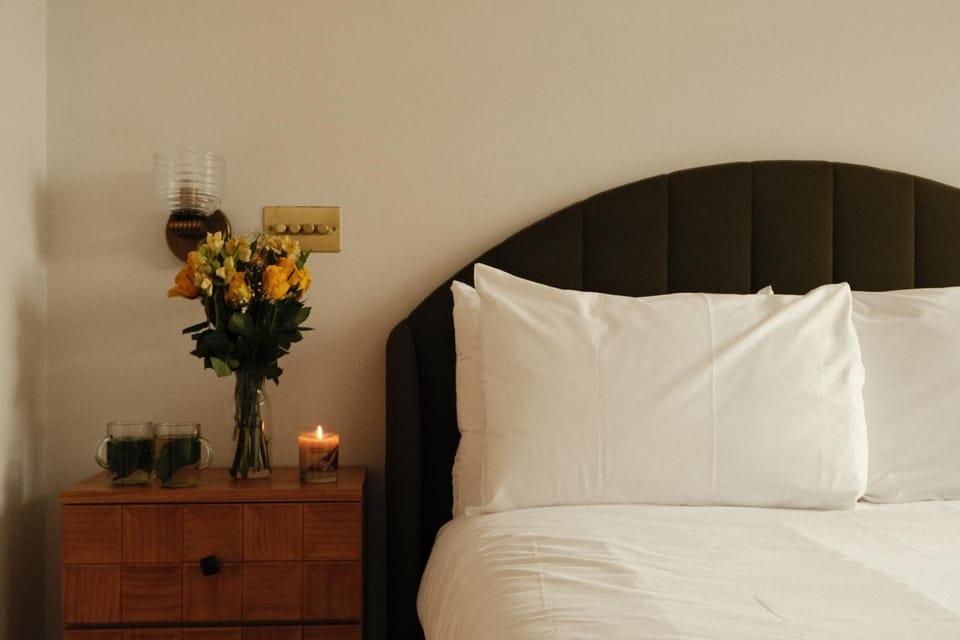 Kula London Bridge Apartment in London Borough of Southwark