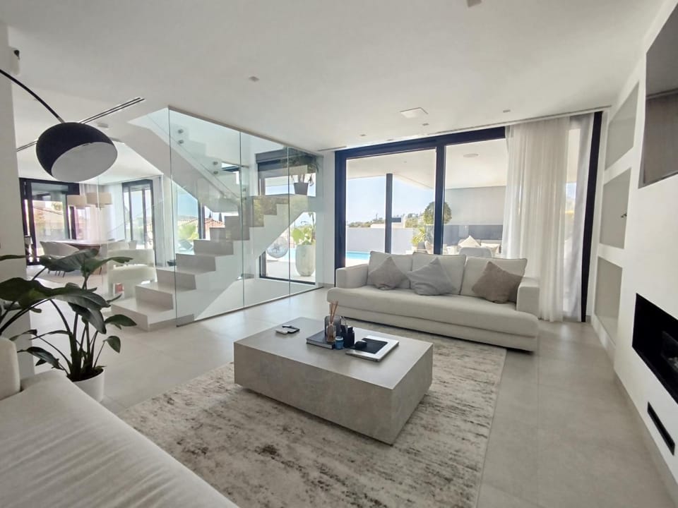 TV and multimedia, Living room, Seating area