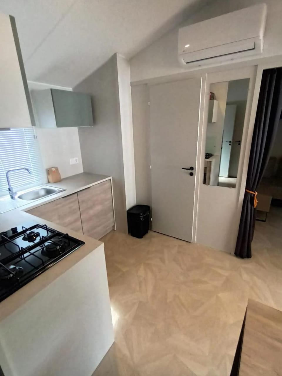 Mobil home PREMIUM 8 personnes Campground/ 
RV Resort in Catalonia