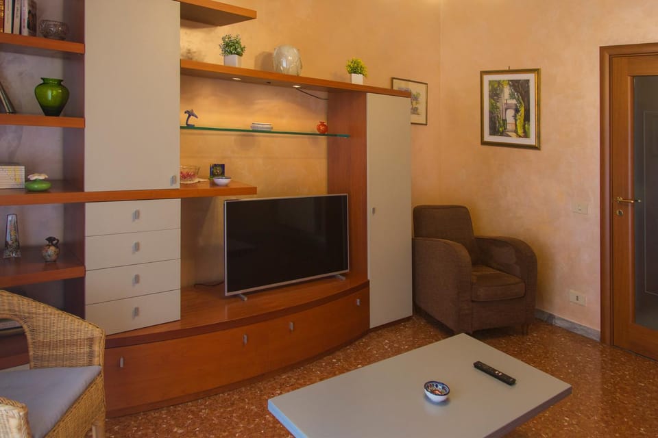 TV and multimedia, Living room