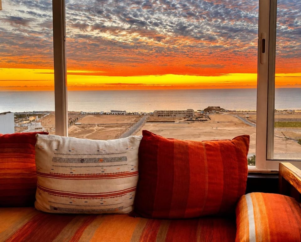 Living room, Dining area, Sunset
