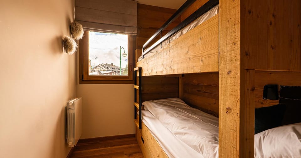 bunk bed