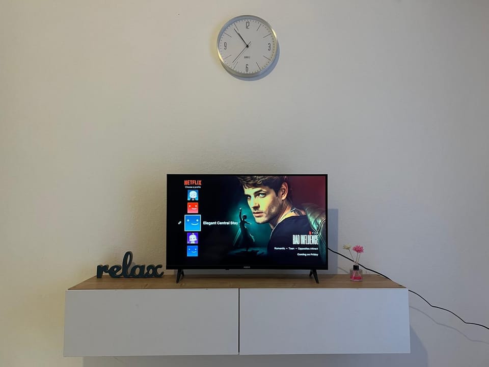 Communal lounge/ TV room, TV and multimedia, Evening entertainment