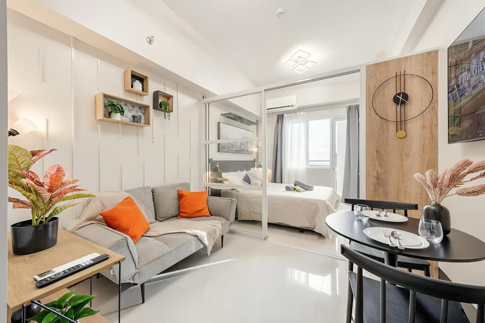 Bed, Living room, Seating area, Dining area, Bedroom