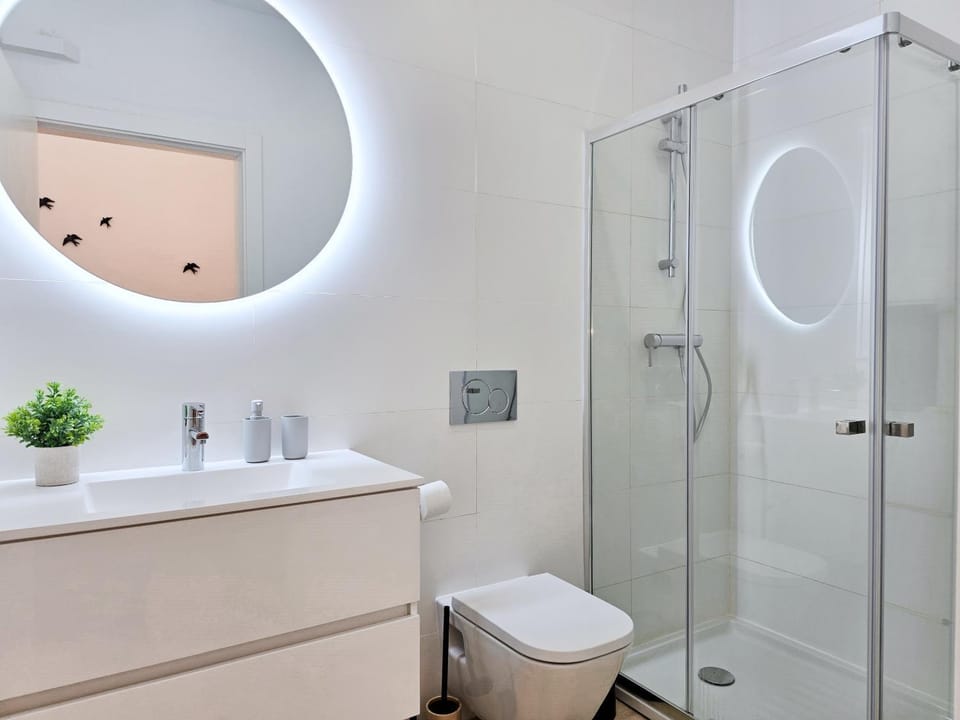 Shower, Bathroom