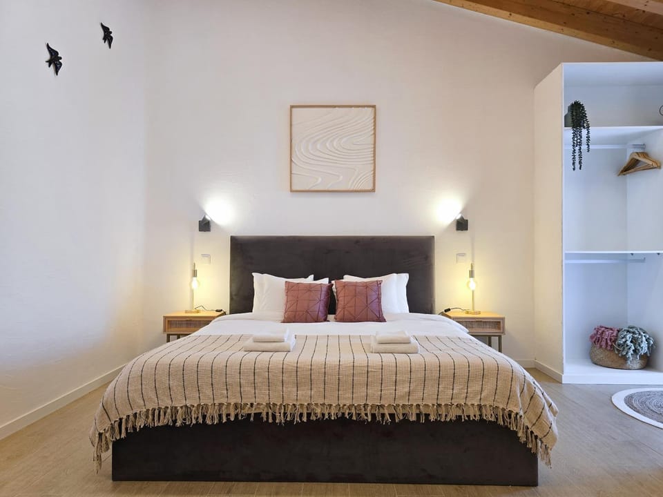 Bed, Bedroom, wardrobe