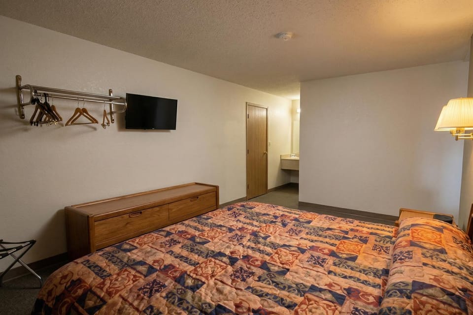 TV and multimedia, Bedroom