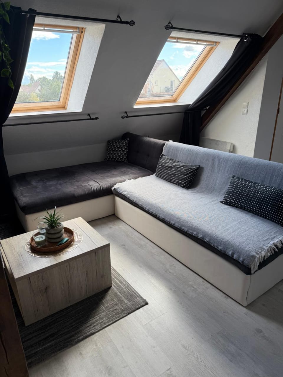 Bed, Living room, Seating area