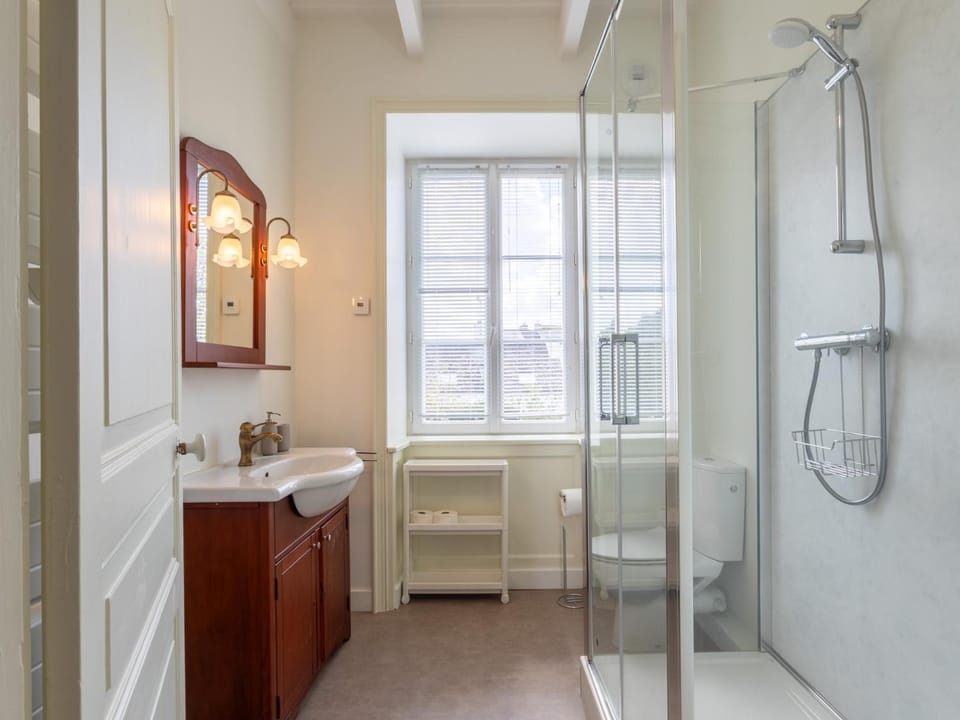 Bathroom, Living room