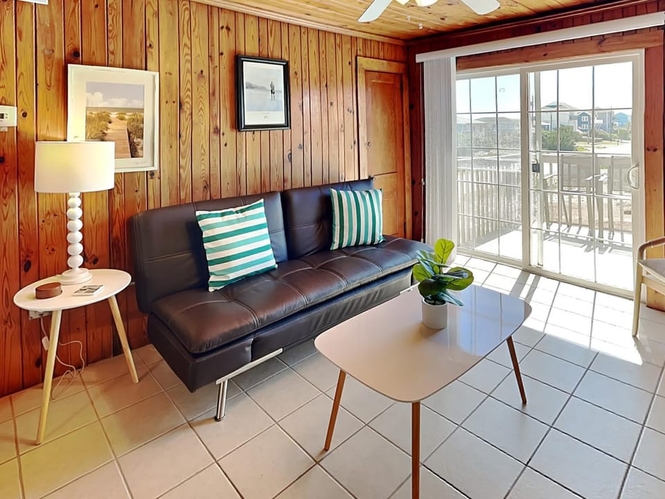 Sea Glass Suites 3 Apartment in Topsail Beach