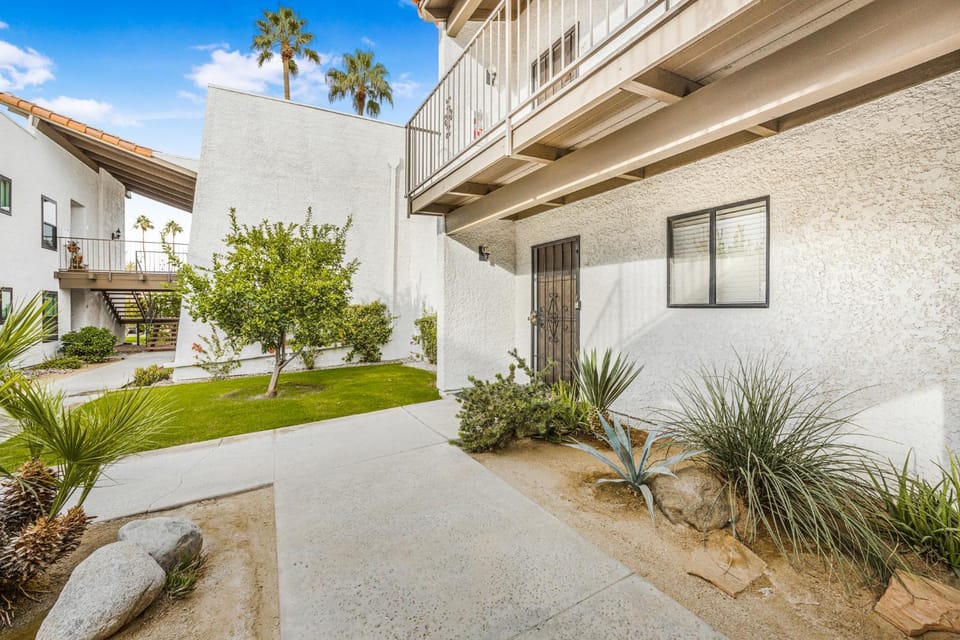 Estados Sanctuary House in Palm Springs
