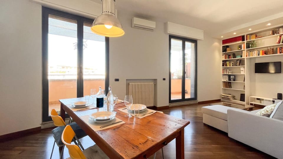 Living room, Seating area, Dining area