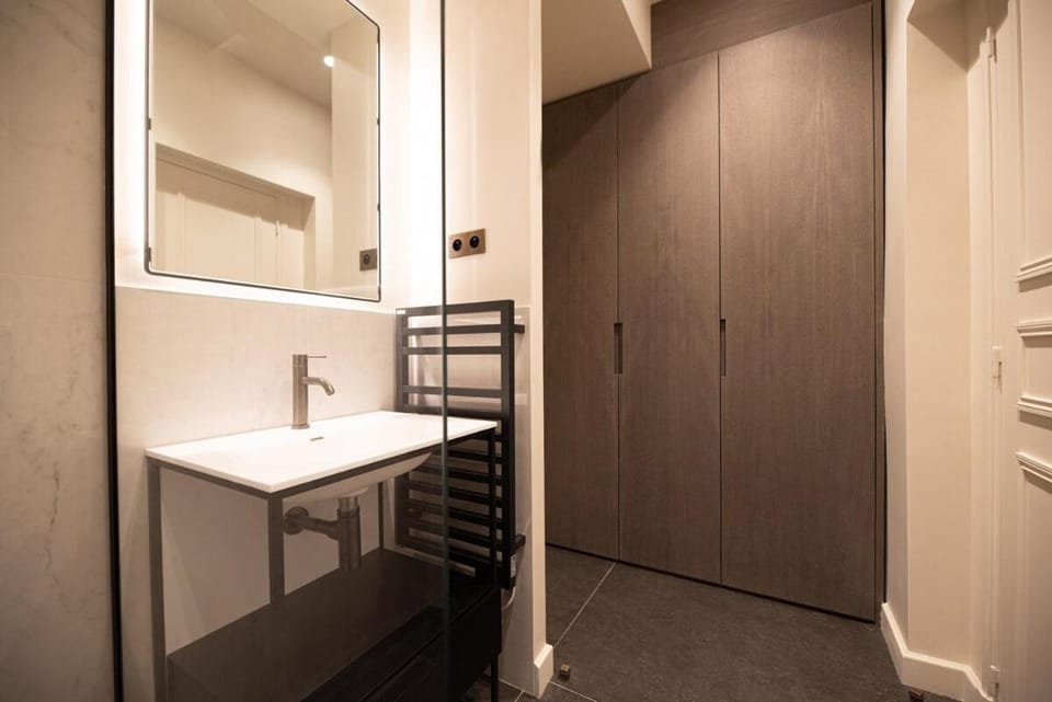 Sentez vous comme chez vous au coeur du Marais Apartment in Paris
