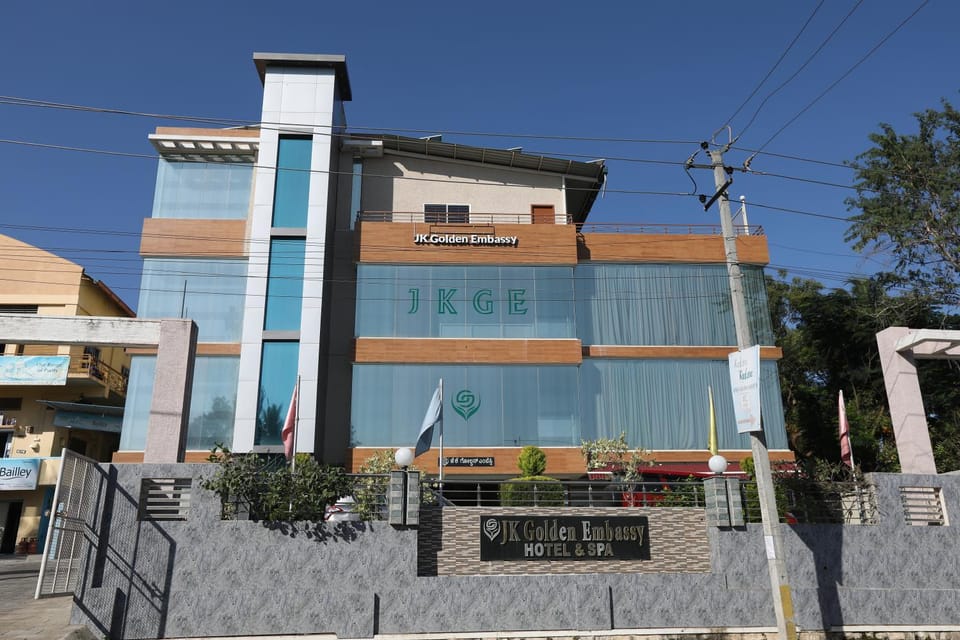 Property building, Day, Street view