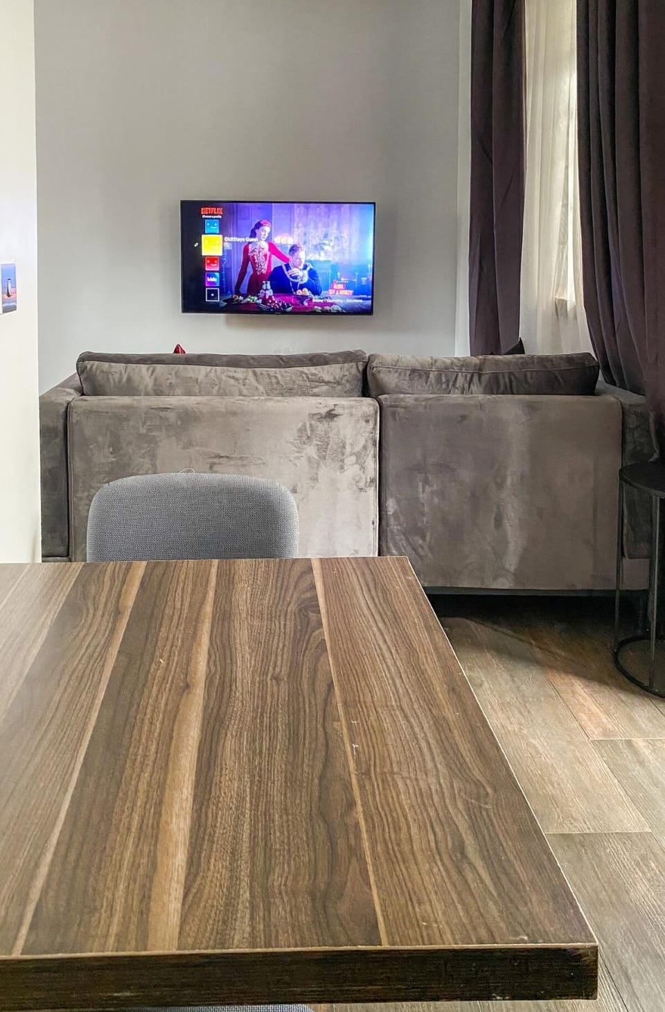 TV and multimedia, Living room, Seating area