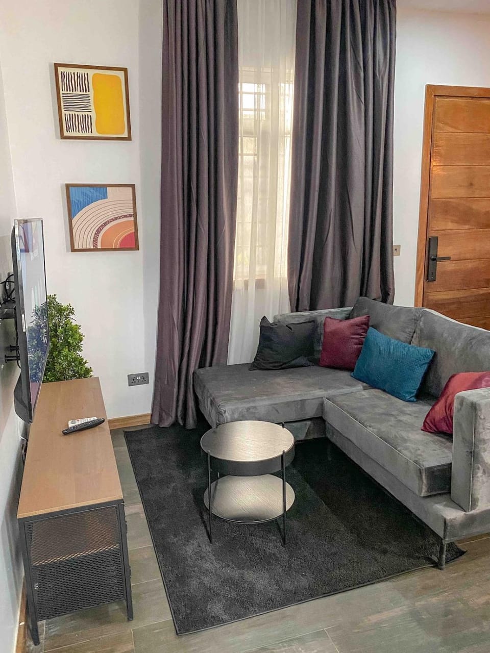 Living room, Seating area