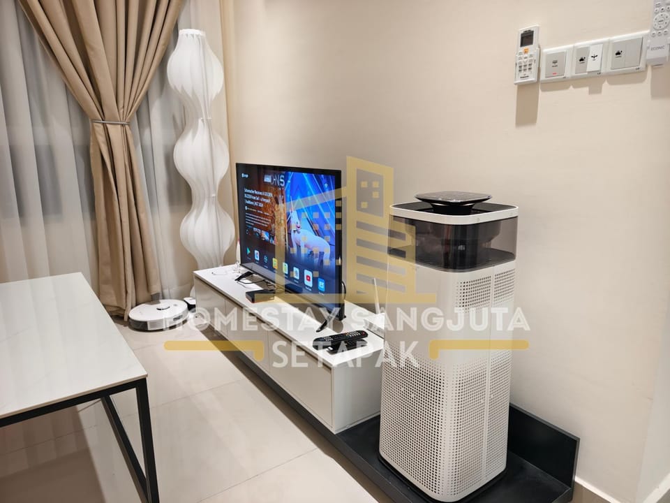 TV and multimedia, Evening entertainment