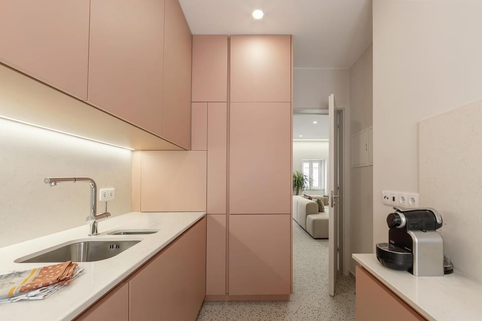 Coffee/tea facilities, Kitchen or kitchenette, microwave