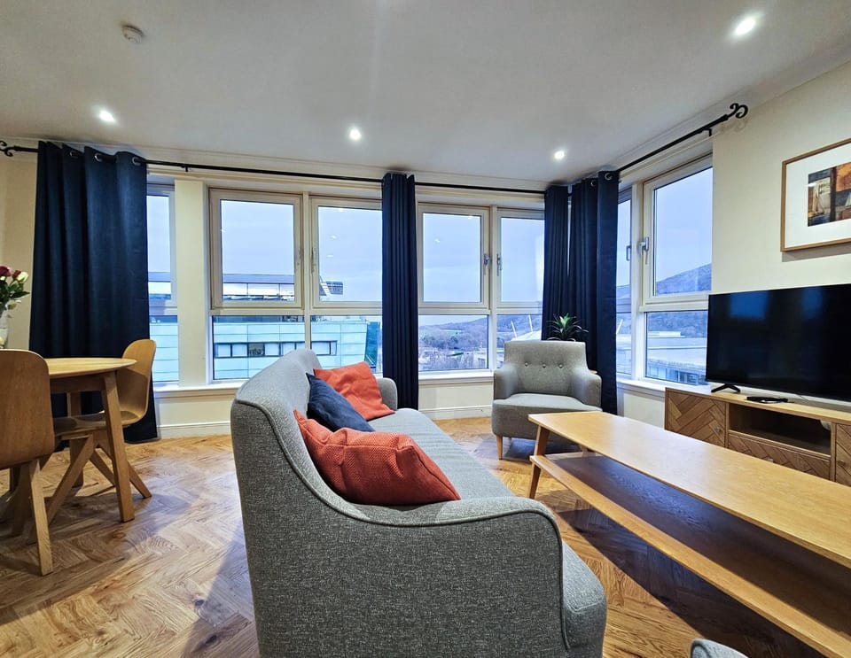 Communal lounge/ TV room, Living room