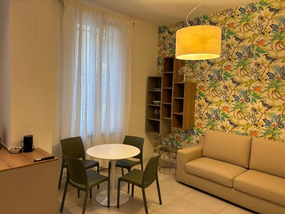 Florence Tropical Suite Apartment in Florence