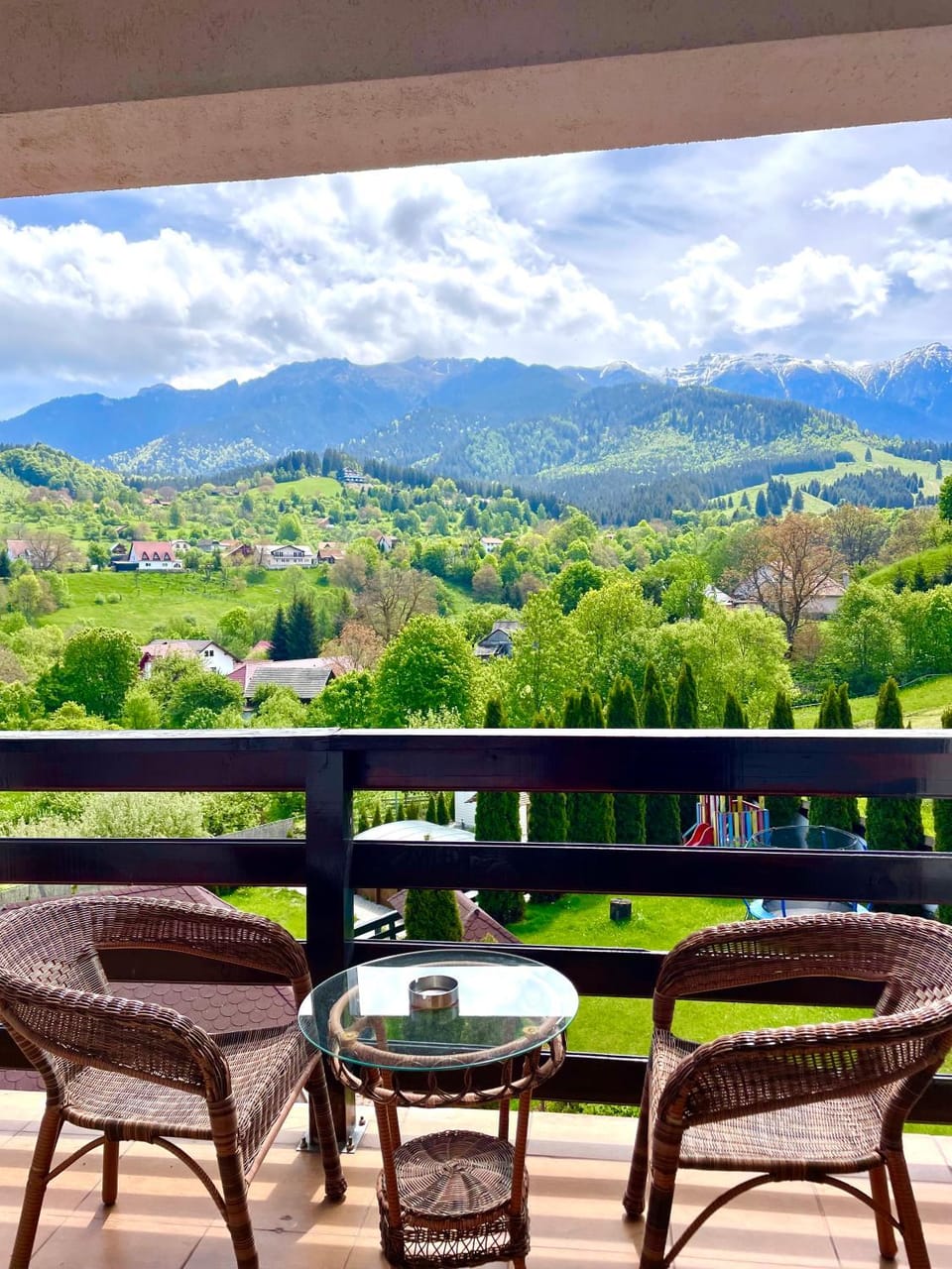 Natural landscape, Balcony/Terrace, Mountain view, Mountain view