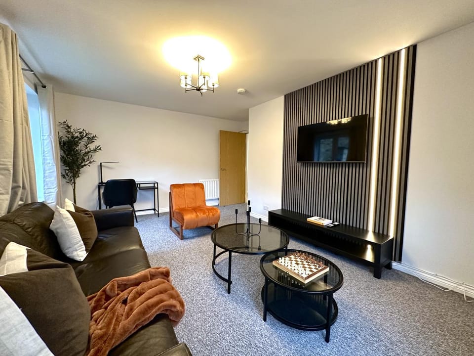TV and multimedia, Living room, Seating area