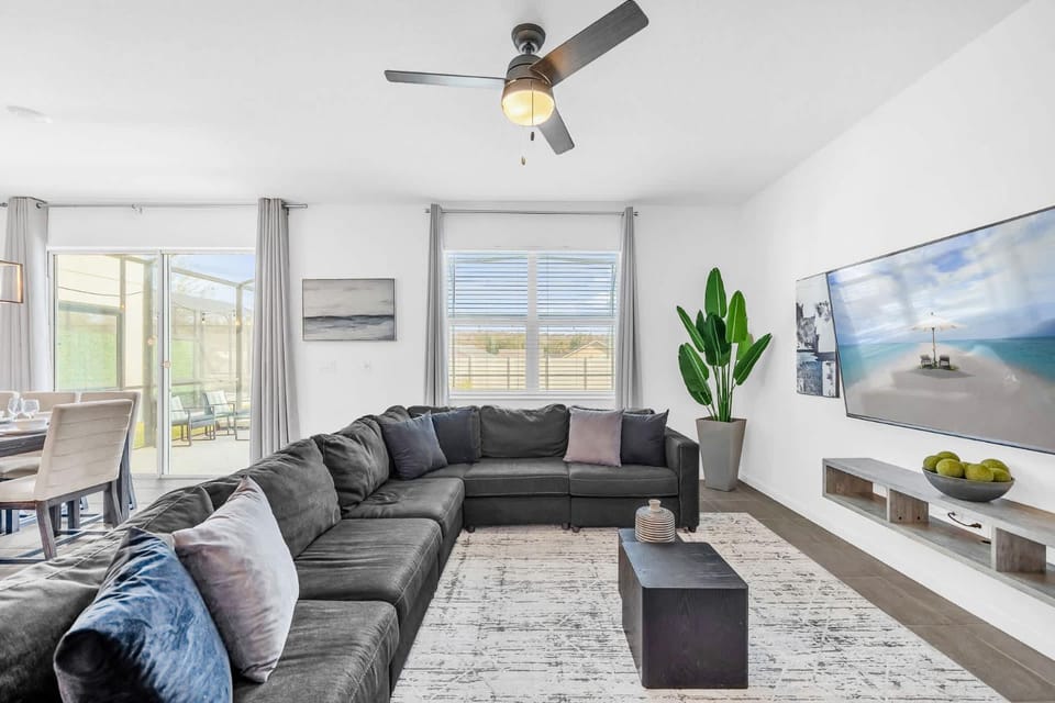 Upstay Vibrant Home w Themed Rooms Pool & Games House in Kissimmee