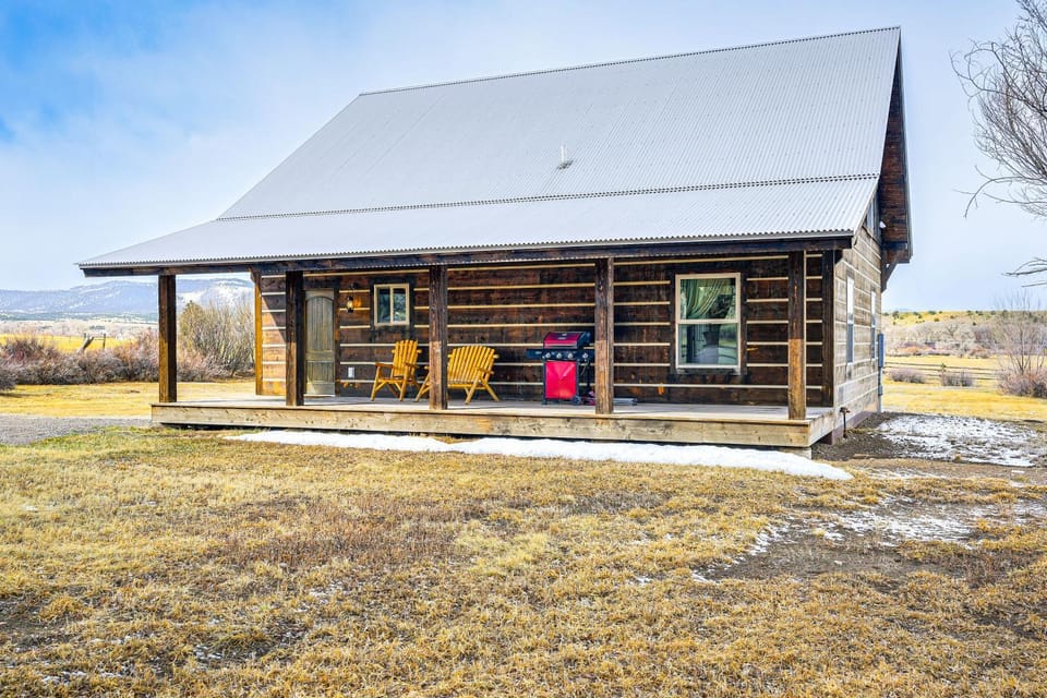 Hike, Hunt & Unwind: Mtn-View Cabin in Del Norte! Cabin in Colorado