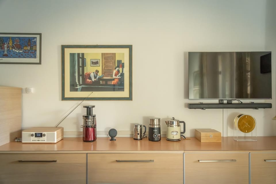 TV and multimedia, Coffee/tea facilities, Living room, internet, toaster