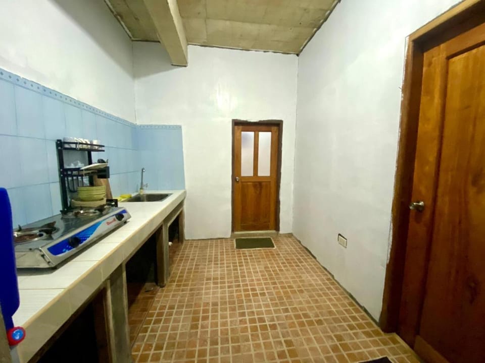 Mountain Villa View Three spacious bedrooms House in Baguio