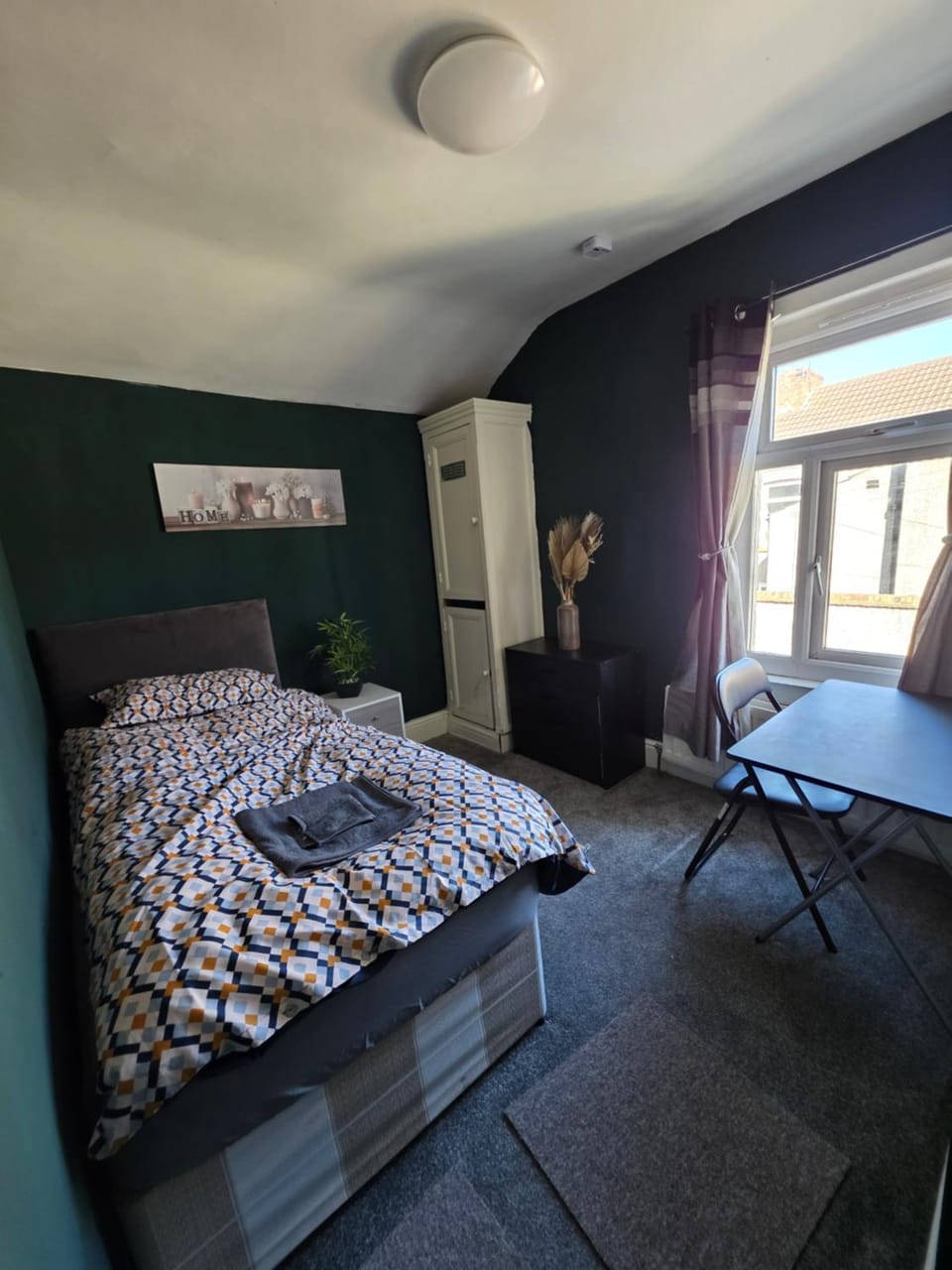 Kings Road Modern Home - 7 Beds - Ideal for Workers House in Middlesbrough