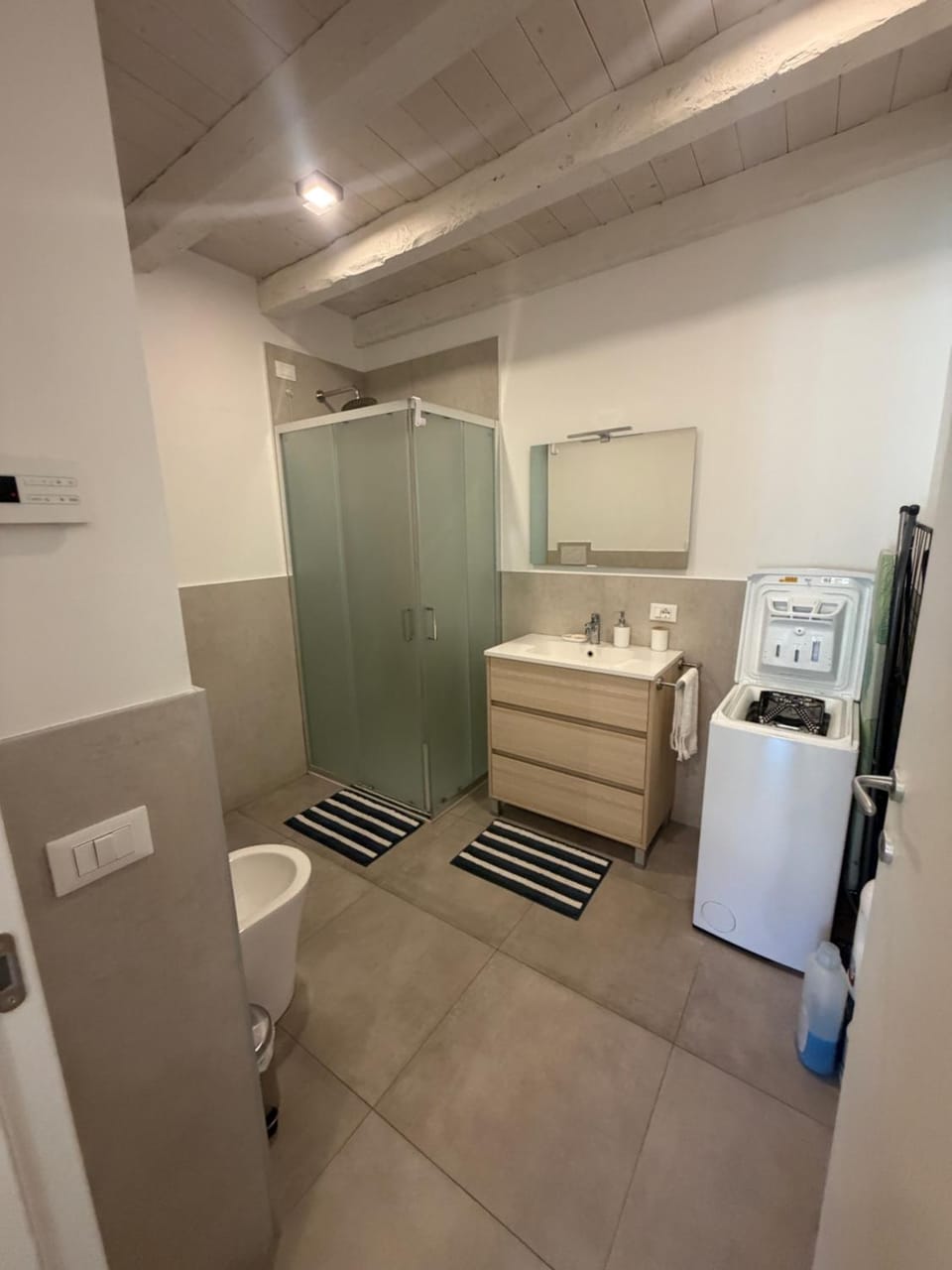 Shower, Bathroom, bidet