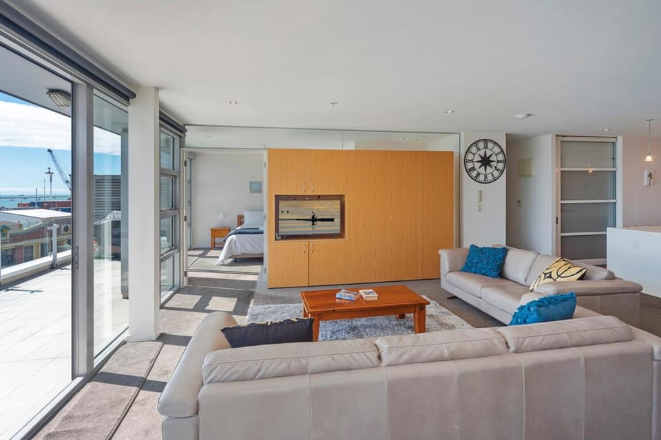 Living room, Bedroom