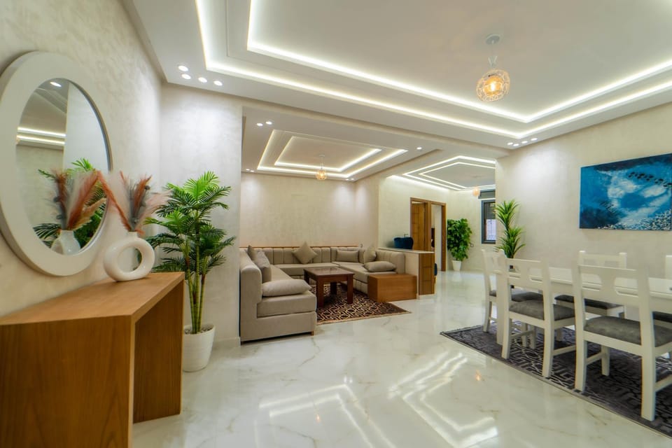 TV and multimedia, Seating area