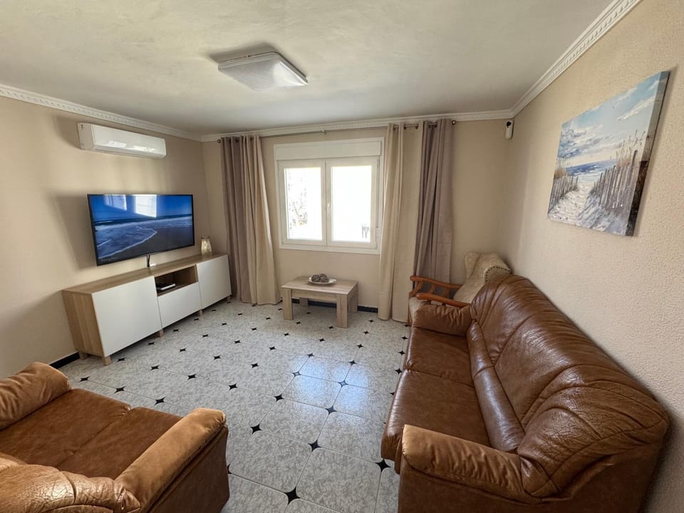 TV and multimedia, Living room, air conditioner