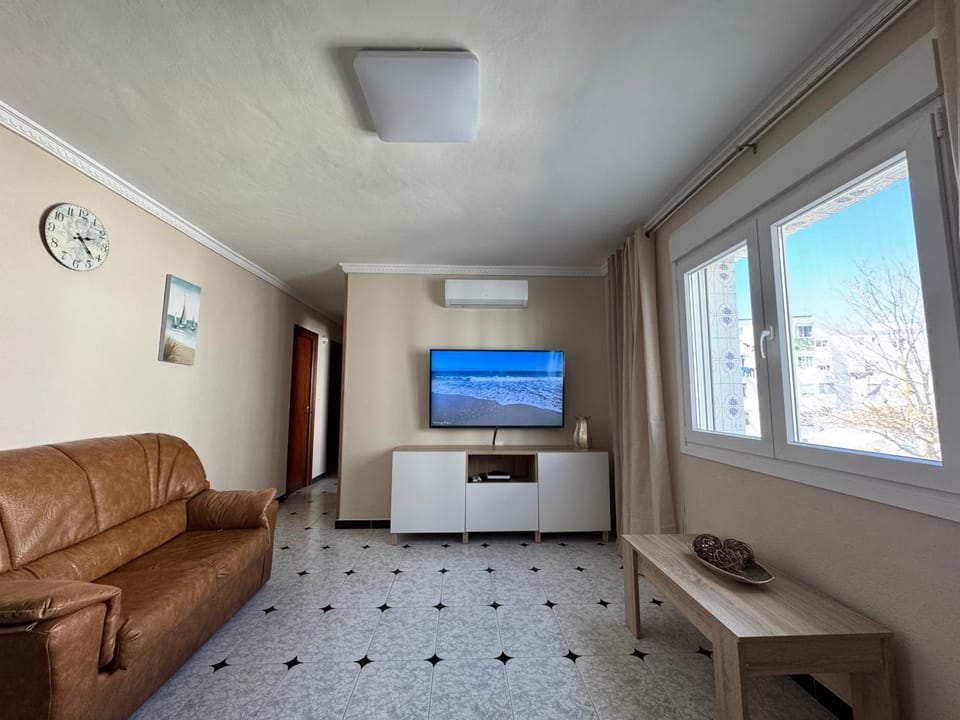 TV and multimedia, Living room, air conditioner