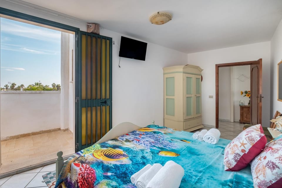 Living room, Bedroom