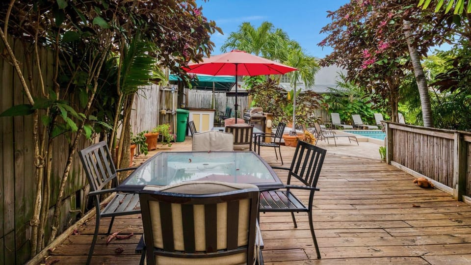 Barbuda Suite by Last Key Realty House in Key West