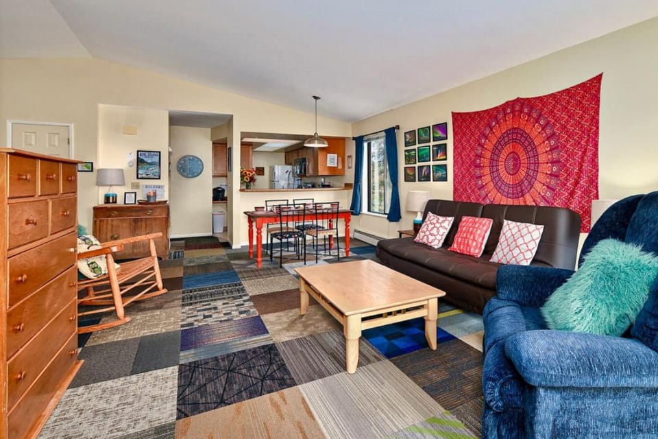 Alaskan Bohemian House in Kenai