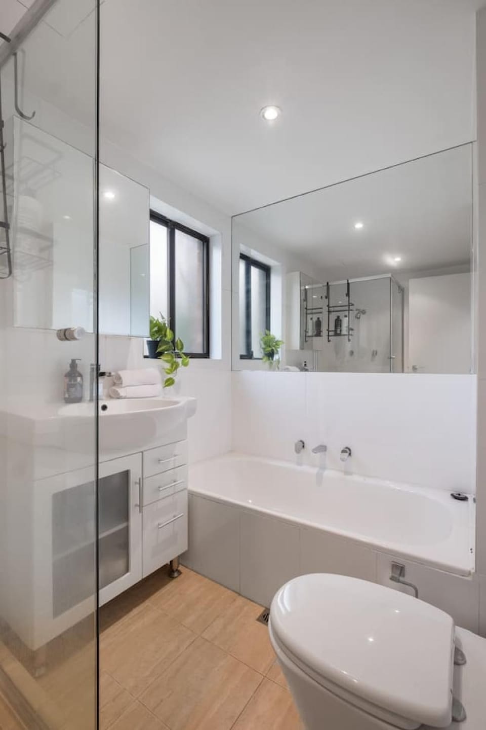 Garden Apartment with Large Outdoor Areas. Apartment in Sydney