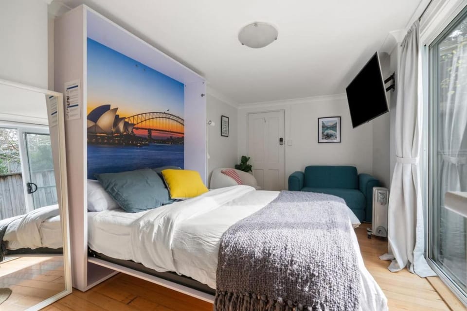 Bed, TV and multimedia
