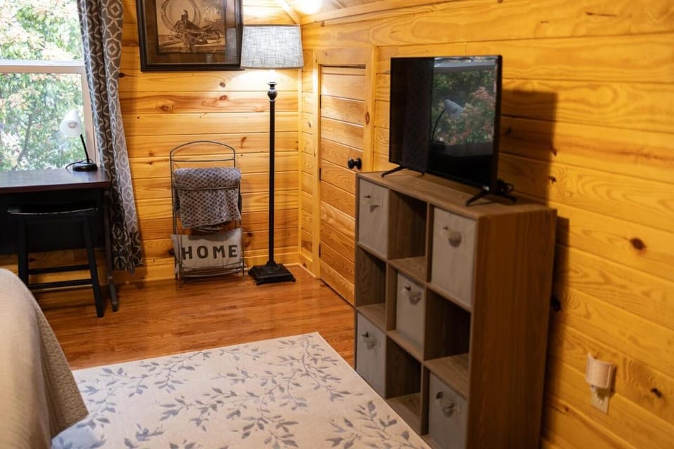 Bear's Arm Cabin in the Smokies! Cabin in Pigeon Forge