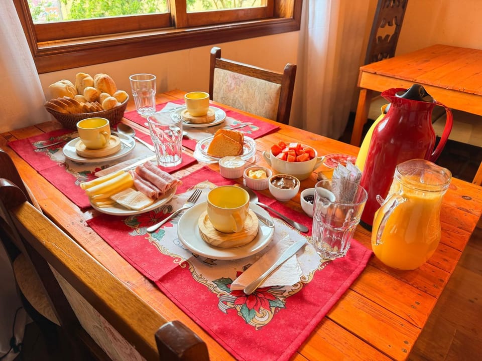 Breakfast, Continental breakfast